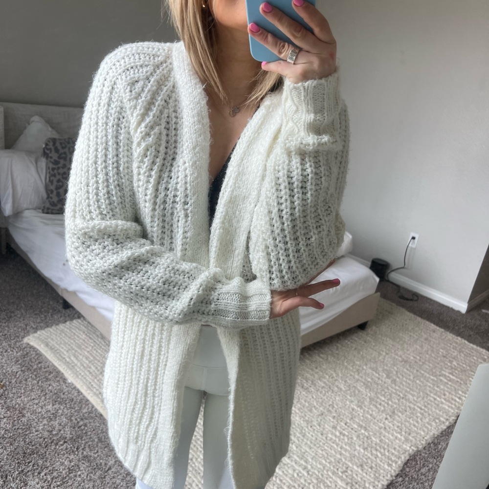 White chunky knit cardigan